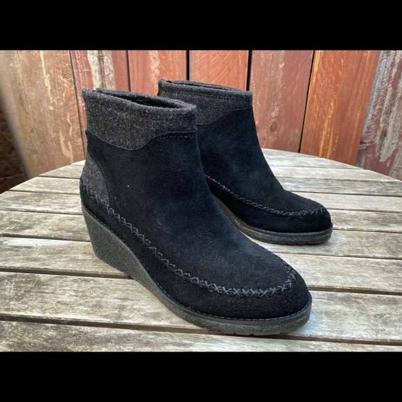 Pendleton Arago Zip Wedge Ankle Boots 